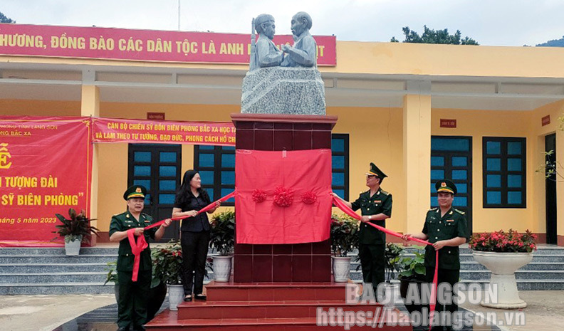 Monument Uncle Ho and Border Guard soldiers inaugurated