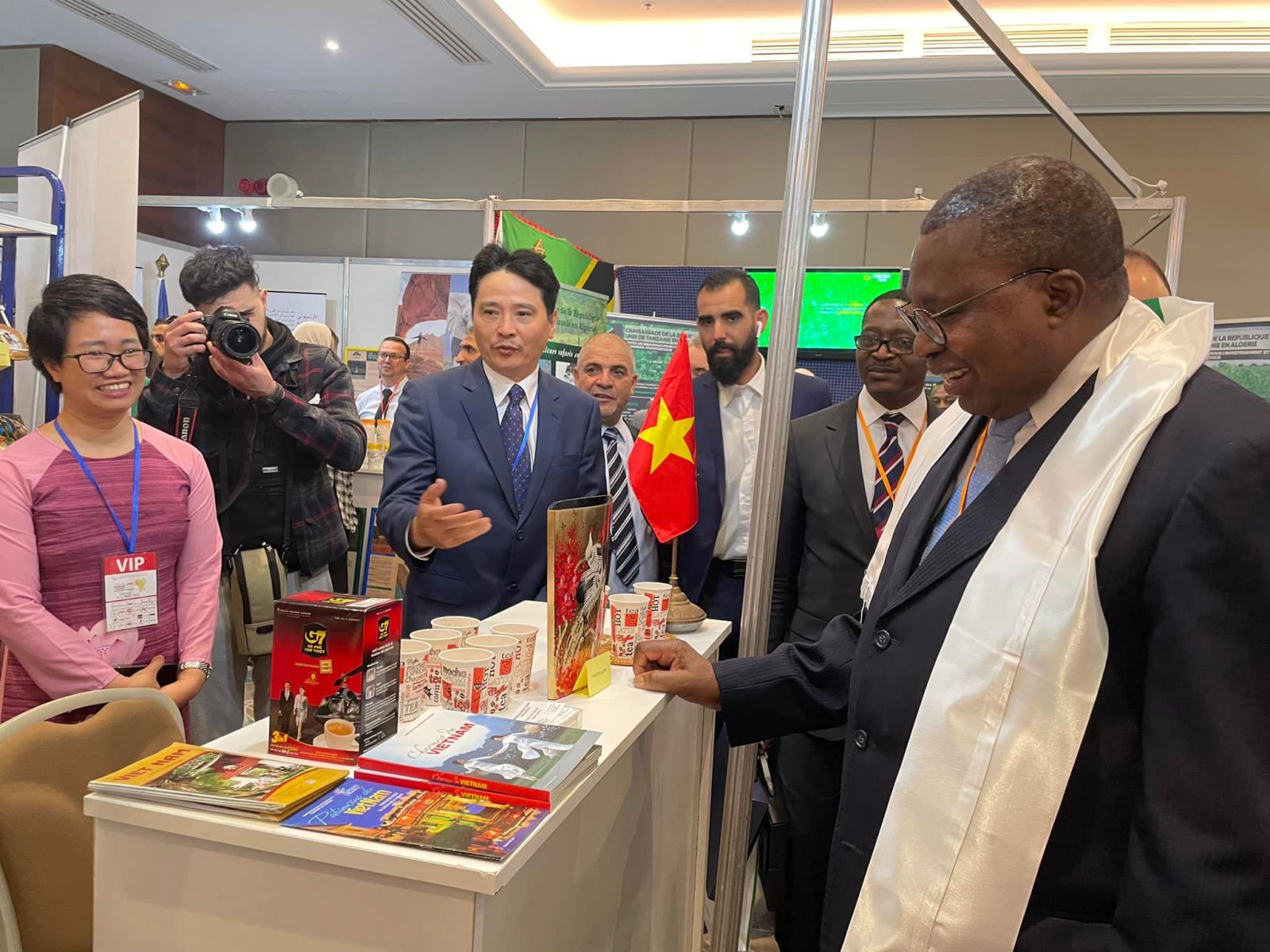 Vietnam attends investment and commerce forum in Africa