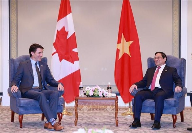 PM meets Canadian, Indian, Comoros leaders