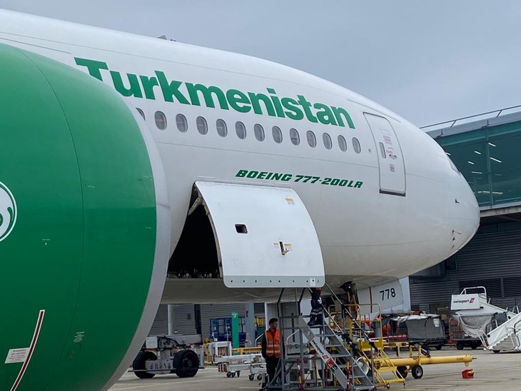 First air freight route between Vietnam - UK launched