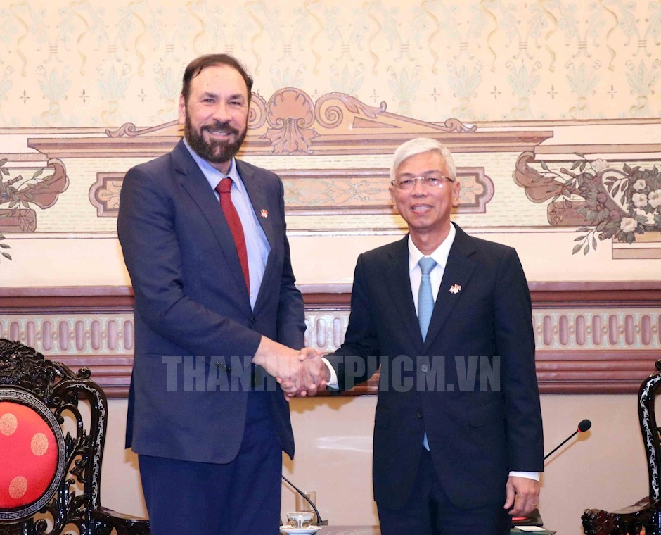 Ho Chi Minh City and Canadian province strengthen trade and investment cooperation