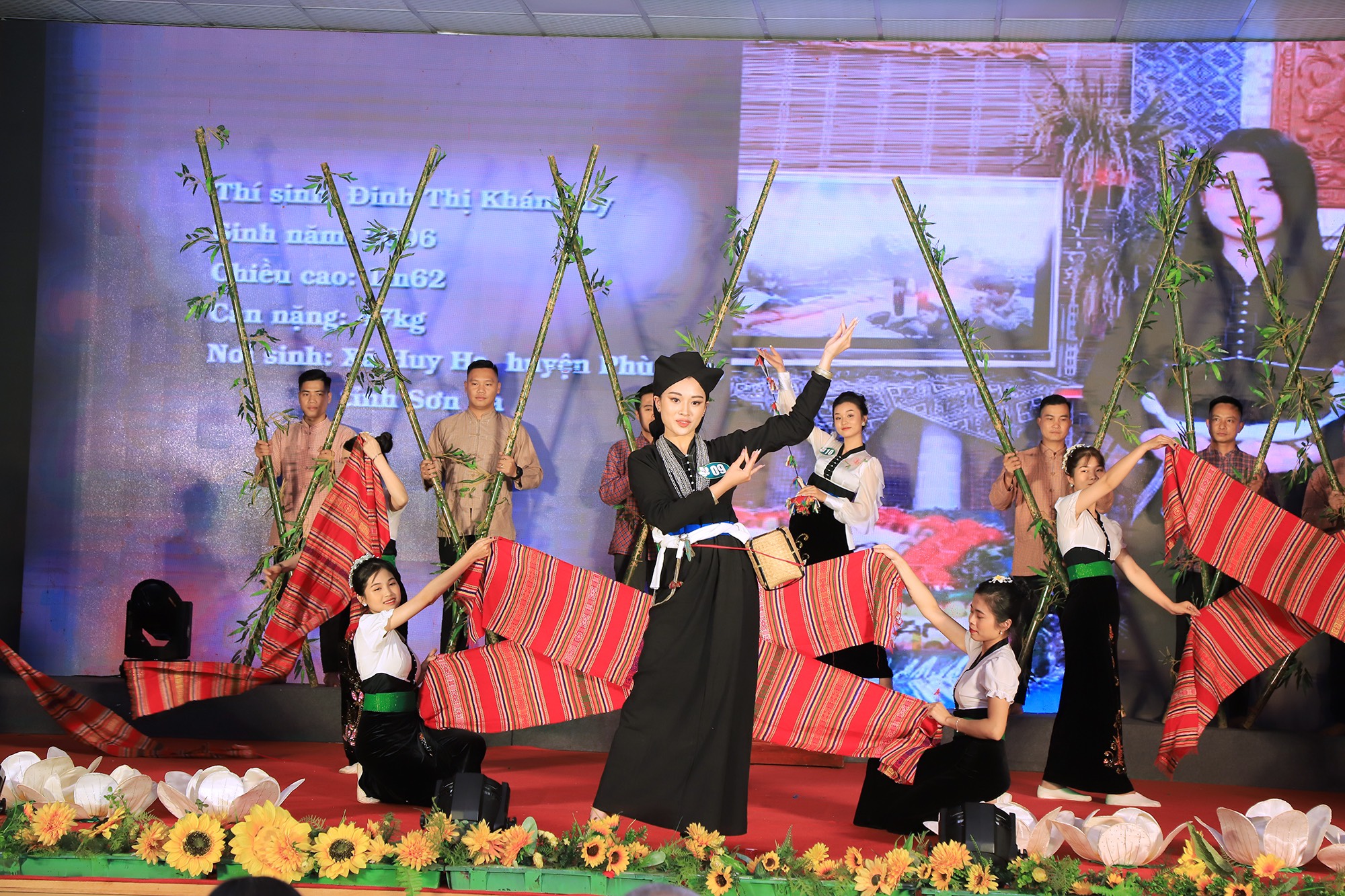 Festival promotes beautiful natural landscape and ethnic culture of Son La province