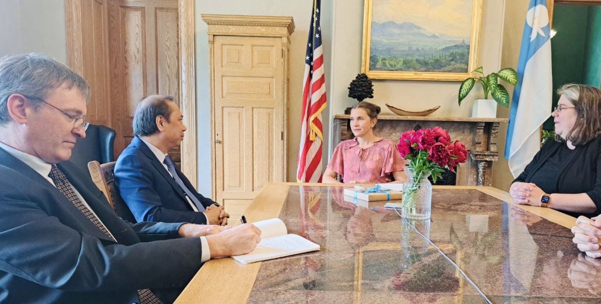Vietnamese Ambassador to US pays working visit to Utah State