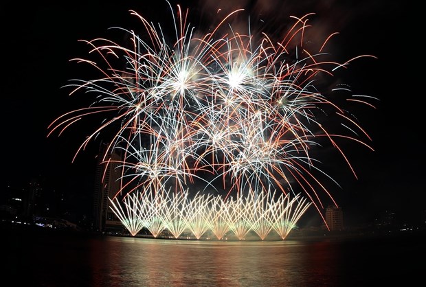 Da Nang International Fireworks Festival 2023 kicks off