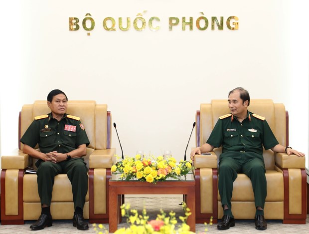 Engineering forces of Vietnam, Laos to boost cooperation