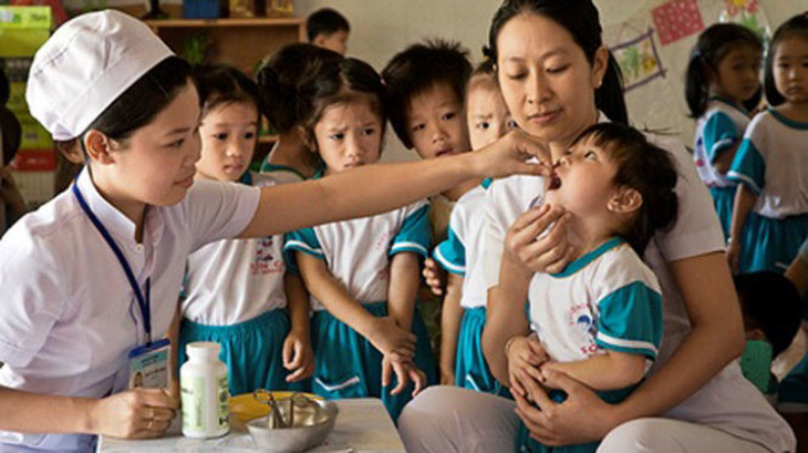 Providing Vitamin A to nearly 400,000 children in Hanoi