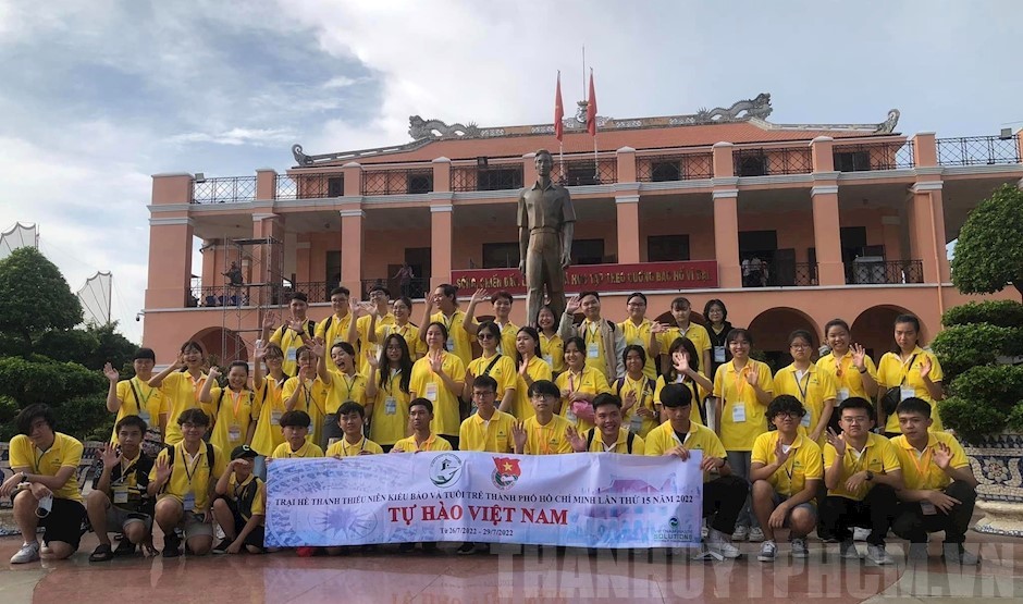 Young overseas Vietnamese to join annual summer camp