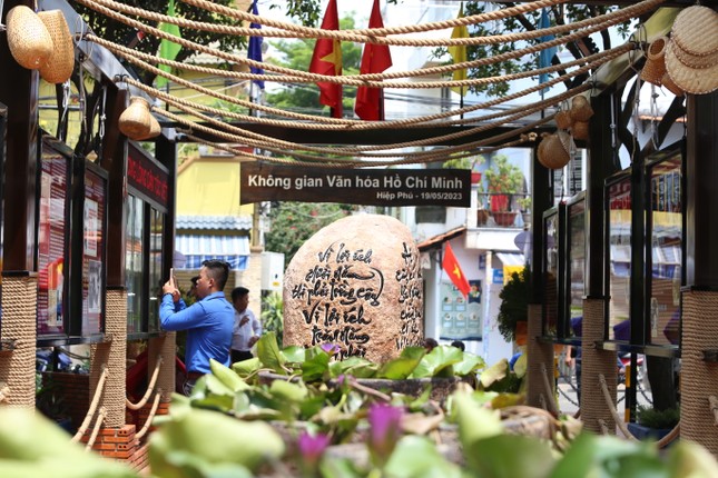 More than 250 Ho Chi Minh Cultural Spaces launched in southern city