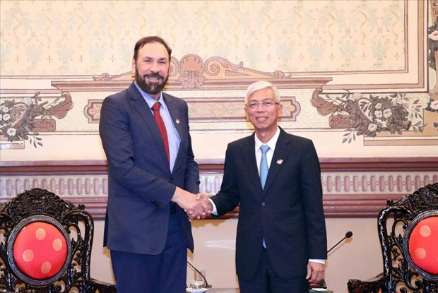 HCMC and British Columbia promote trade and investment relations