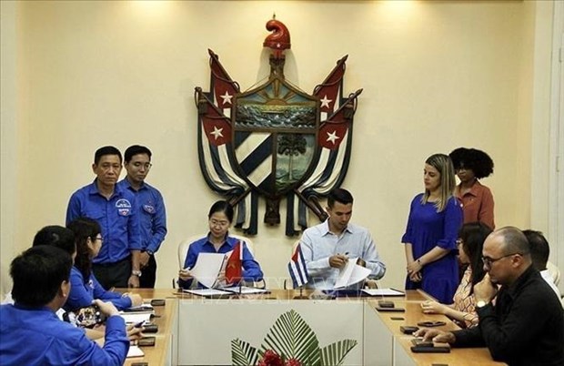 Vietnamese, Cuban youth unions strengthen cooperation
