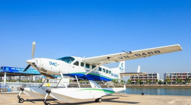 New seaplane service linking Tuan Chau island with Co To island launched