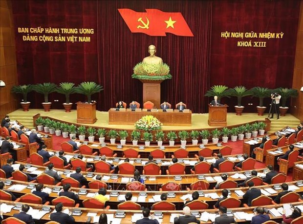 Politburo issues new regulation on controlling power, preventing corruption in personnel work