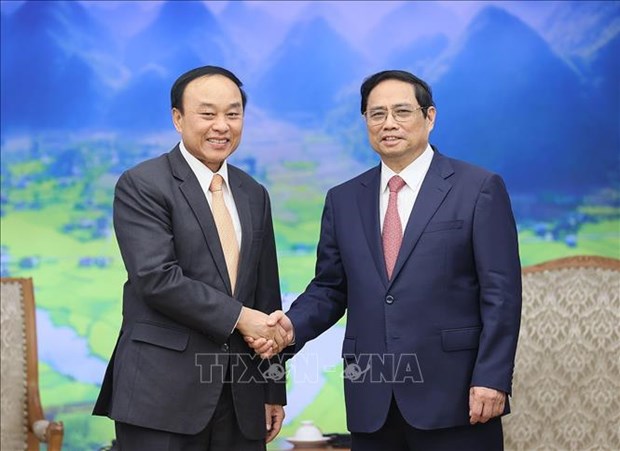 PM pledges Vietnam’s support to Laos in health care