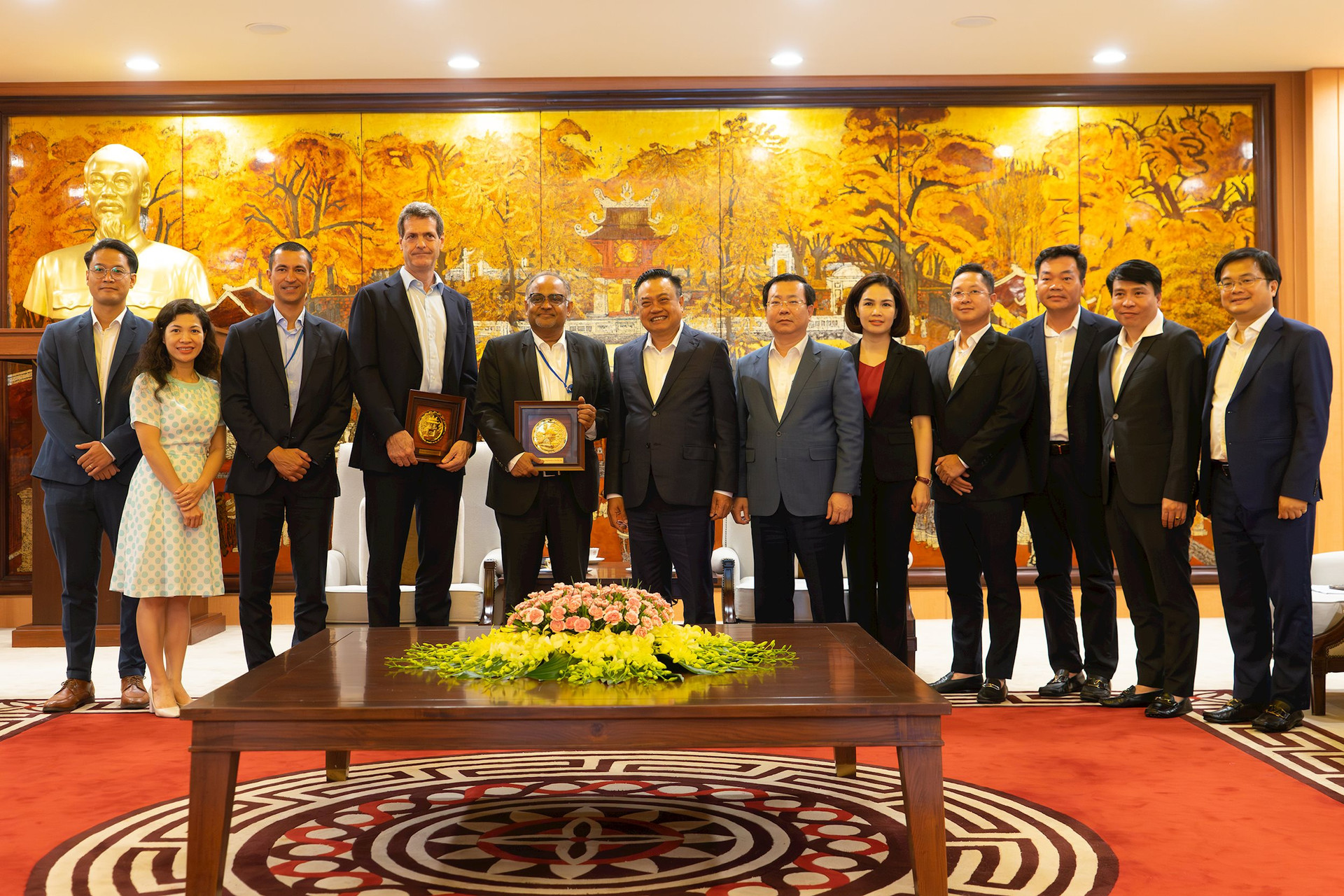 ADB looks to sign deal on cooperation with Hanoi