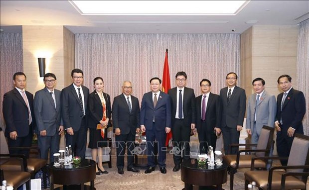NA Chairman receives Indonesia-Vietnam Friendship Association President in Jakarta