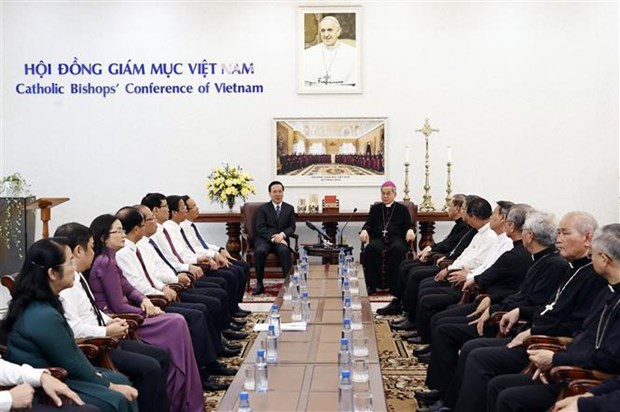 President pays first visit to Catholic Bishops Conference of Vietnam
