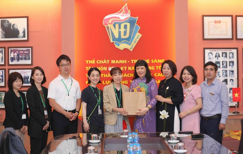 Exchange activities held between Hanoi and Japan’s Fukuoka