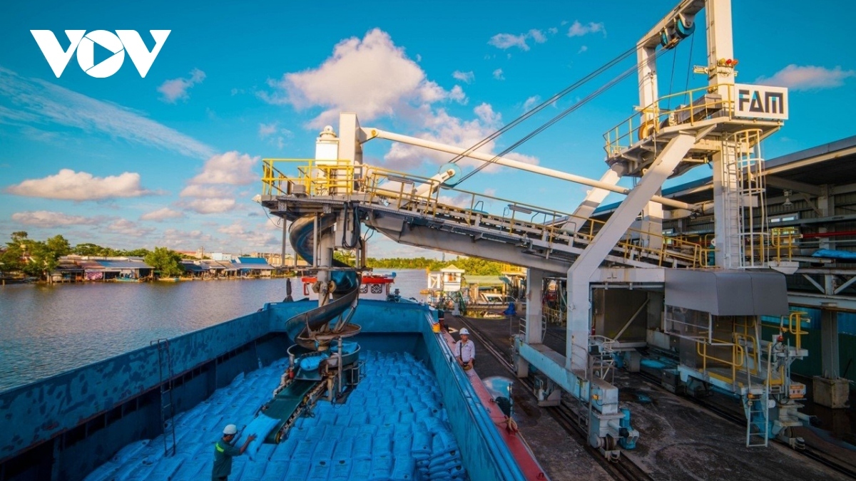 Vietnam reports trade surplus of US 16 25 billion by mid-August