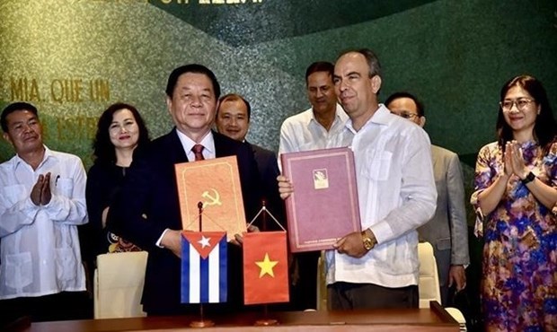 Vietnam, Cuba bolster cooperation in ideological, communications work