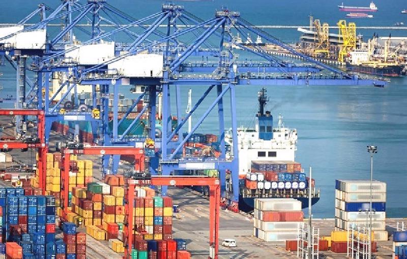 Vietnam s goods import and export with Asia reached nearly 242 billion USD