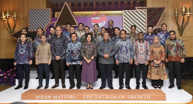 Indonesia calls on ASEAN to stay united against global pressure