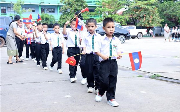 Lao-Viet bilingual school begins new school year