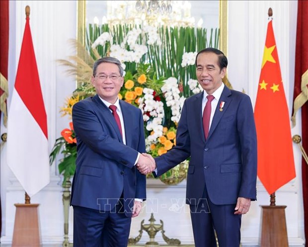 Indonesia, China discuss measures to boost trade, investment ties