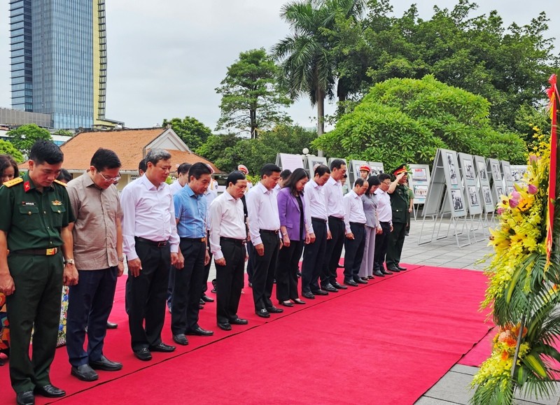 Vice President Vo Thi Anh Xuan commemorates President Ho Chi Minh