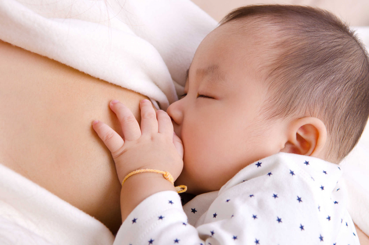 World Breastfeeding Week WHO and UNICEF warn about exploitative marketing of baby formula milk in Viet Nam