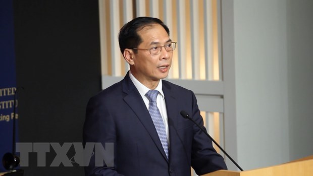 Vietnamese FM attends preparatory meeting for 2024 future summit, holds bilateral meetings