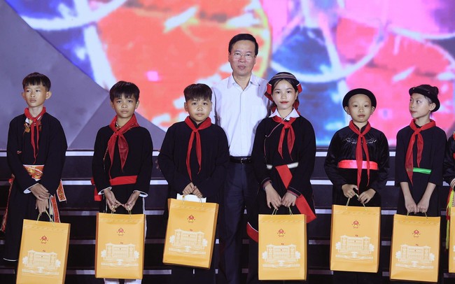 Tuyen Quang Mid-Autumn Festival held at national level