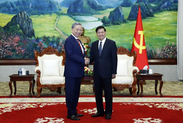 Lao leaders applaud cooperation between Vietnamese, Lao public security ministries