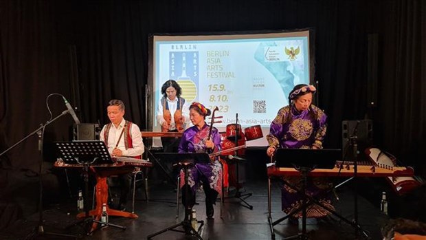 Vietnamese art and cultural performances introduced in Germany
