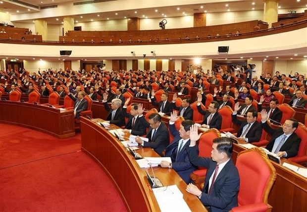 First working day of 13th Party Central Committee’s 8th meeting