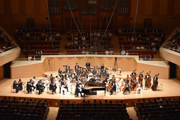 Vietnam-Japan Festival Symphony Orchestra perform in Tokyo