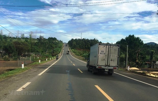 Construction of two sections of Ho Chi Minh road approved