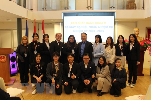 Vietnamese students in Netherlands serve as bridge for bilateral ties