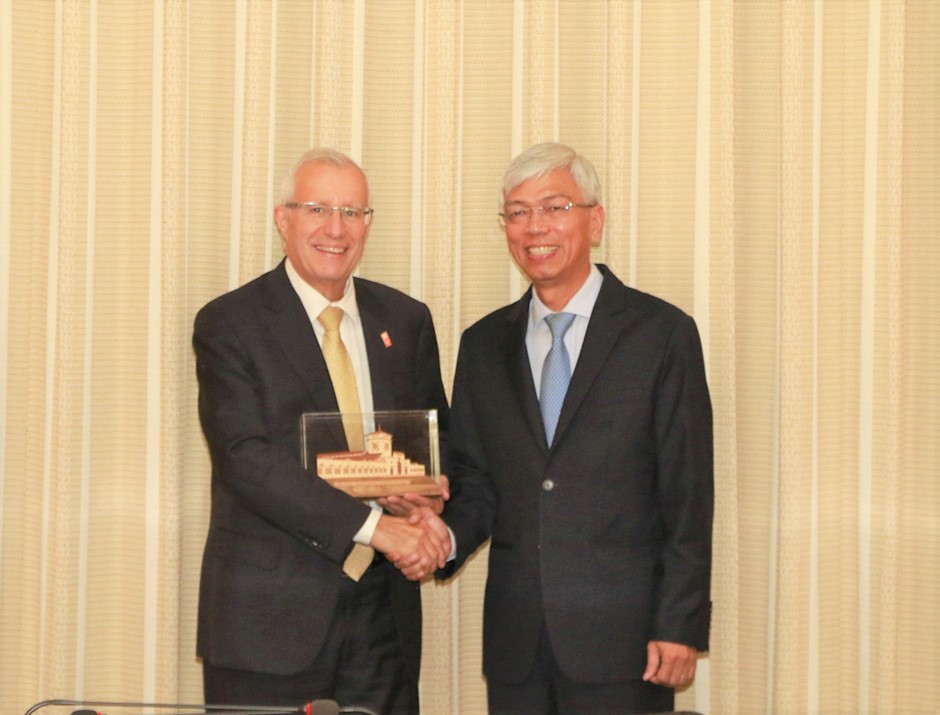 HCMC boosts cooperation with Canada’s Ontario in many fields