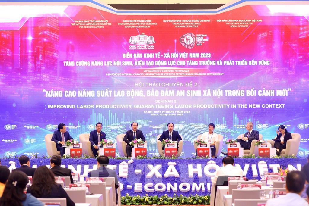 Building sustainable social policy credit