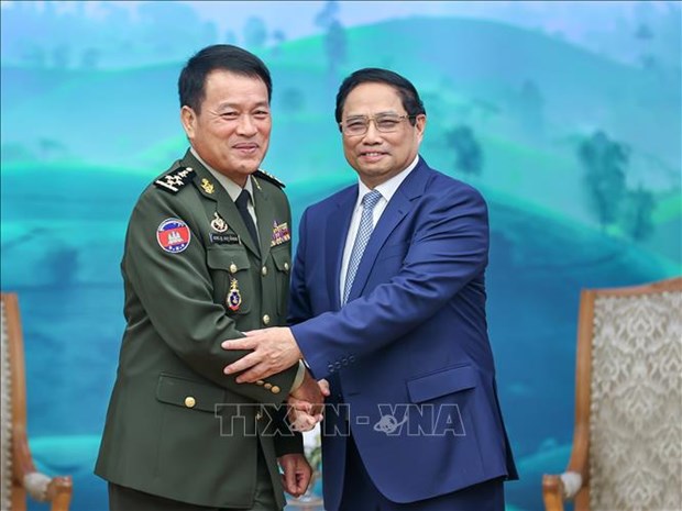 PM welcomes Commander-in-Chief of Cambodian armed forces