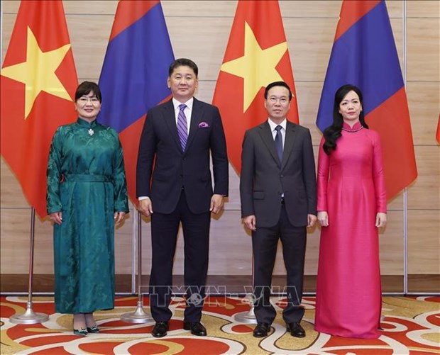 Mongolian President wraps up State visit to Vietnam