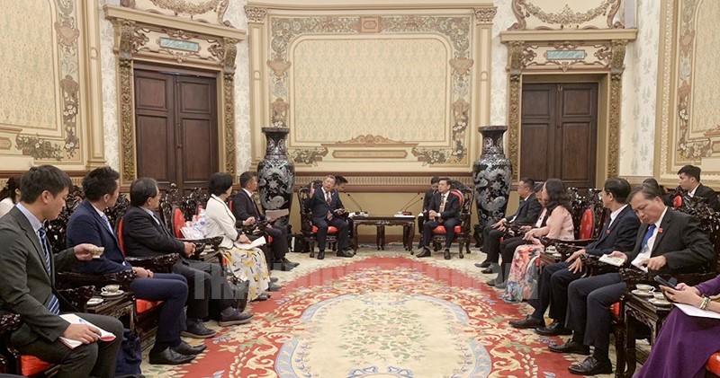 HCMC and Japan’s Osaka prefecture promote cooperation