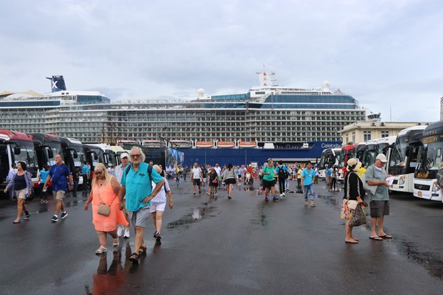 Celebrity Cruises ship brings over 3,000 passengers and crew to central localities