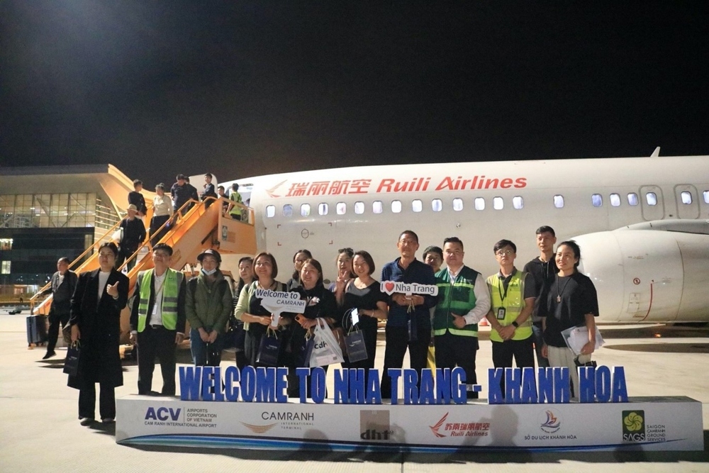 Direct air route connecting China’s Yunnan province and Cam Ranh city launched