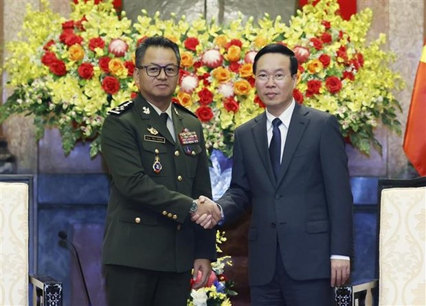 Vietnam prioritizes enhancing relations with Cambodia President