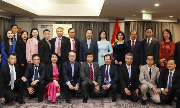 President meets Vietnamese community in US