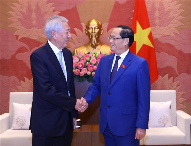 NA Vice Chairman hosts Singaporean Senior Minister