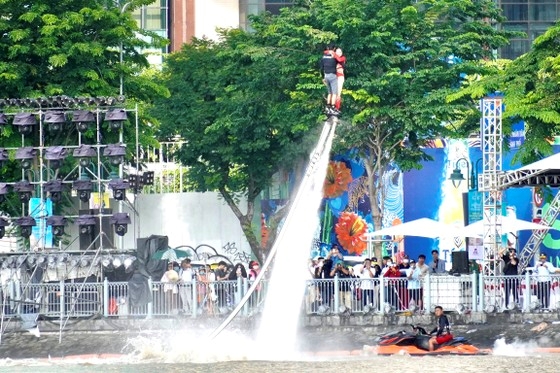 Ho Chi Minh City organizes first river festival