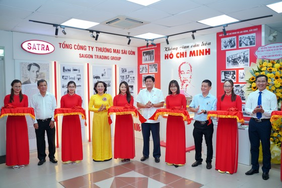 Group in Ho Chi Minh City enhances studying and following of Uncle Ho s example