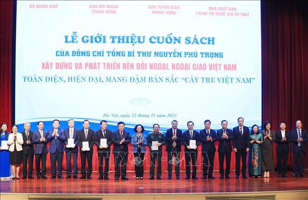 Party leader’s book on Vietnam’s diplomacy launched